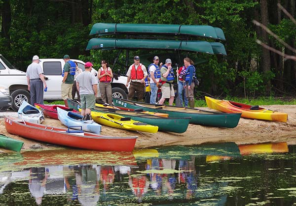 On-a-trip-from-Itasca-to-New-Orleans,-the-Wild-River-Academy,-like-many-travelers,-stops-by-Burlington-for-some-Leopold-inspiration-(1).jpg