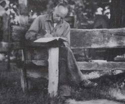 Aldo-Leopold-on-salvaged-wood-bench.jpg